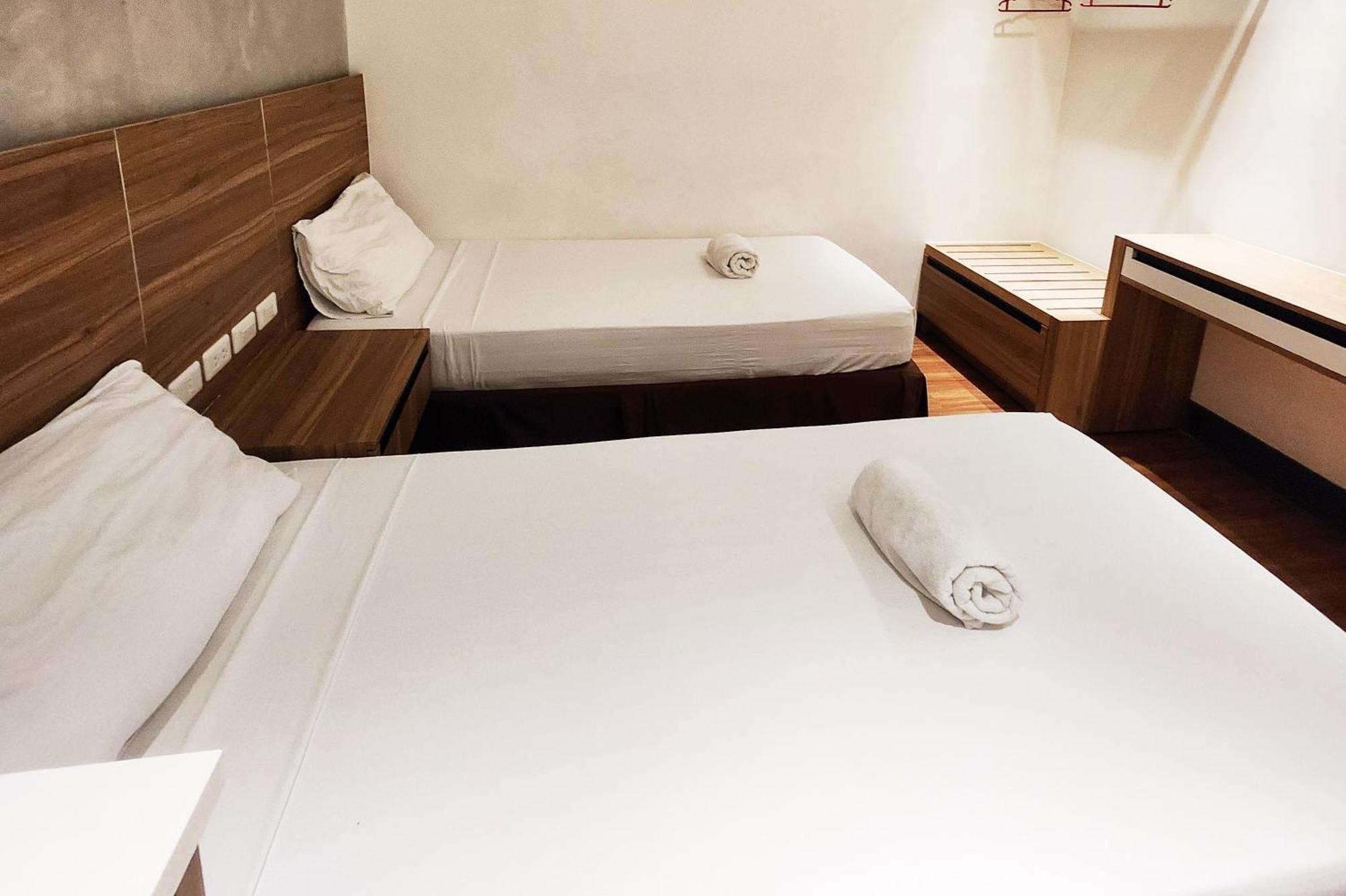 Boulevard Pension Hotel Cebu Stadt Exterior foto